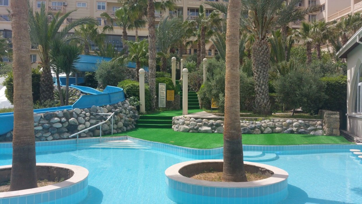 קיירניה Oscar Resort Hotel מראה חיצוני תמונה